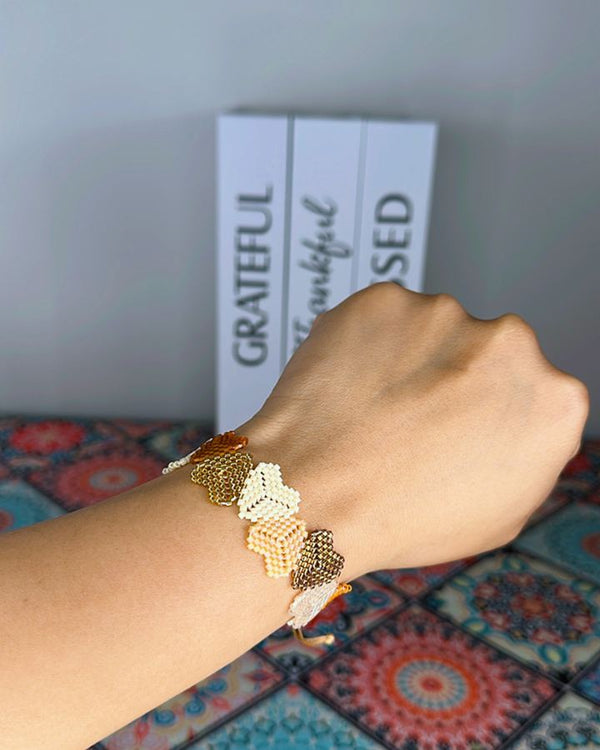 Golden Hearts Bracelet